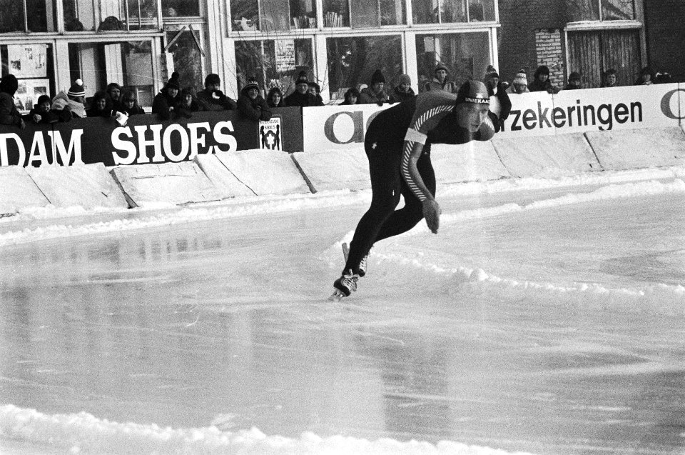 Schaatsinterland Nederland tegen Noorwegen in Groningen. Frits Schalij in actie, Bestanddeelnr 931-8757
