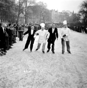 Schaatswedstrijd Leidsekade Amsterdam, Bestanddeelnr 906-2887