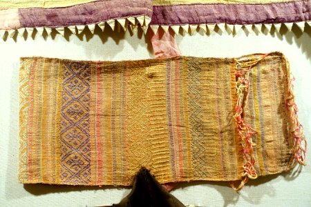 Scarf worn over one's shoulders, Lao ethnic group, Lai Chau province - Vietnam National Museum of Fine Arts - Hanoi, Vietnam - DSC05228