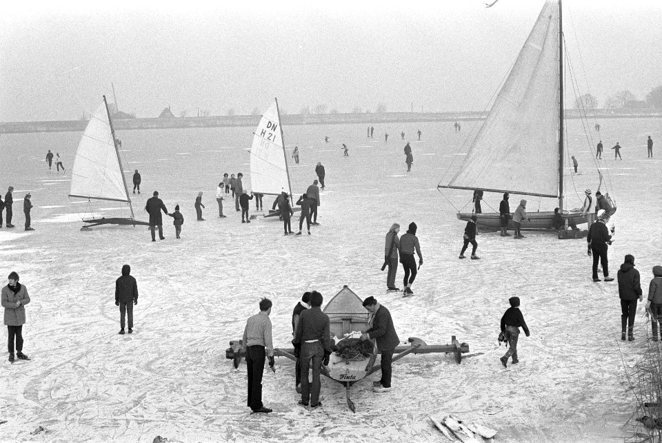 Schaatsen en ijszeilen op Gouwzee, Bestanddeelnr 923-0953