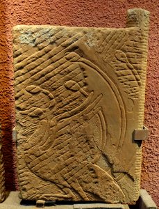 Scarlet Bird and Pushou tomb doors, 2 of 2, China, Eastern Han dynasty, 25-220 AD, stone - Sichuan Provincial Museum - Chengdu, China - DSC04752