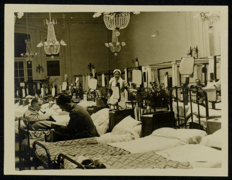 Scene in No.1 Red Cross Hospital, Bestanddeelnr 158-0216