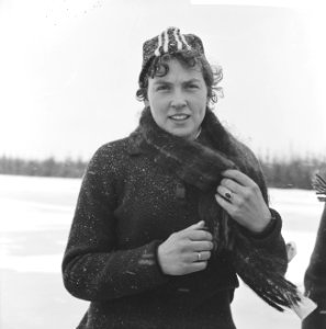 Schaatskampioenschappen van Overijssel te Emmeloord, winnares Annie van der Aa u, Bestanddeelnr 914-6500
