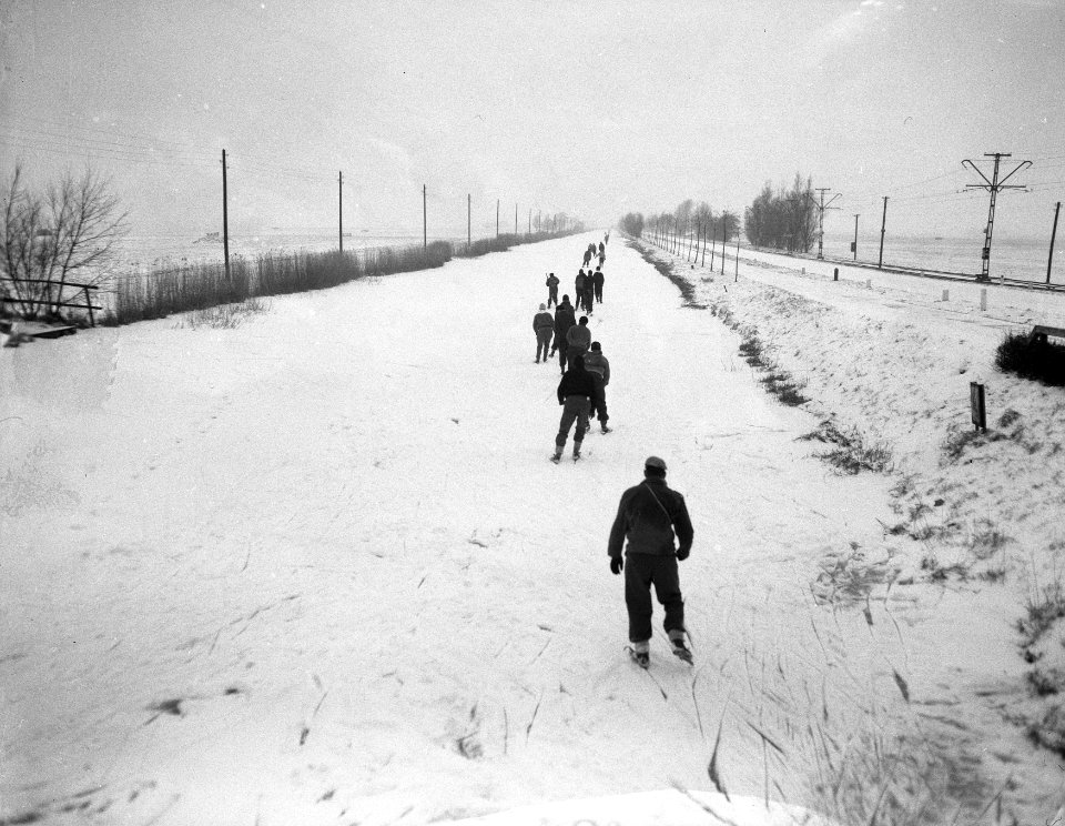 Schaatskampioen Rotterdam Overzicht op baan, Bestanddeelnr 907-5776
