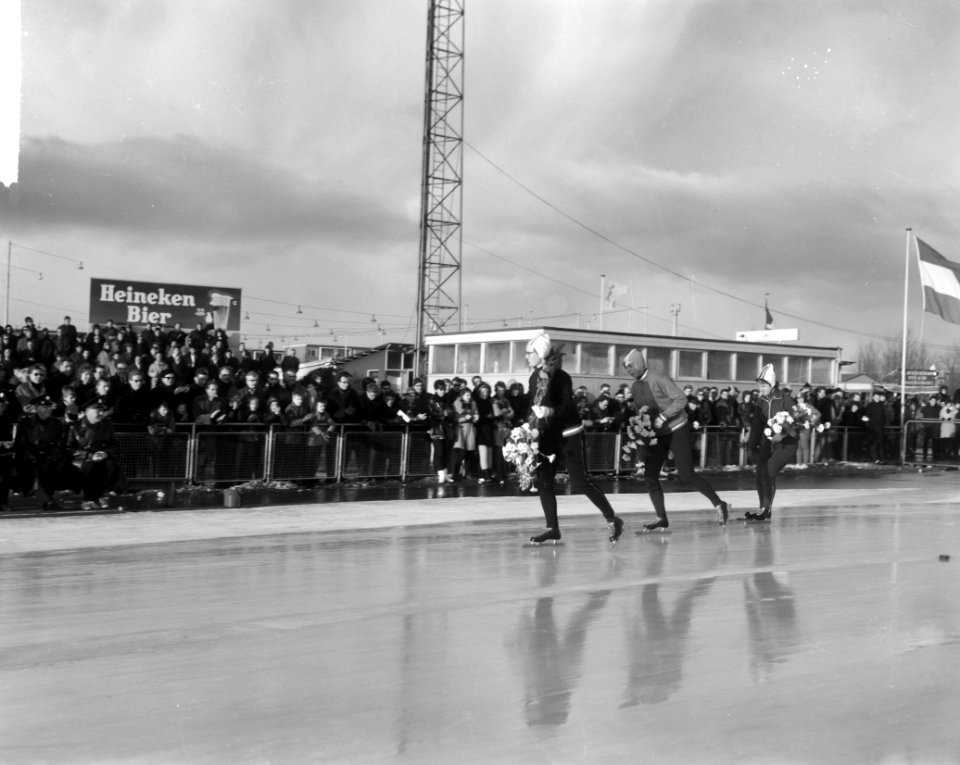 Schaatskampioenschappen op de Jaap Edenbaan te Amsterdam v.l.n.r. C. Geijsen , S, Bestanddeelnr 917-3007
