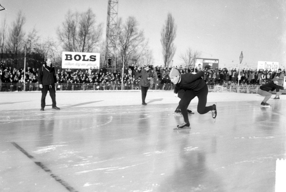 Schaatskampioenschappen op de Jaap Edenbaan te Amsterdam Rudi Liebrechts in acti, Bestanddeelnr 917-2995