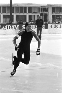 Schaatsinterland Nederland tegen Noorwegen in Groningen. Rolf Sibrandy in actie., Bestanddeelnr 931-8733