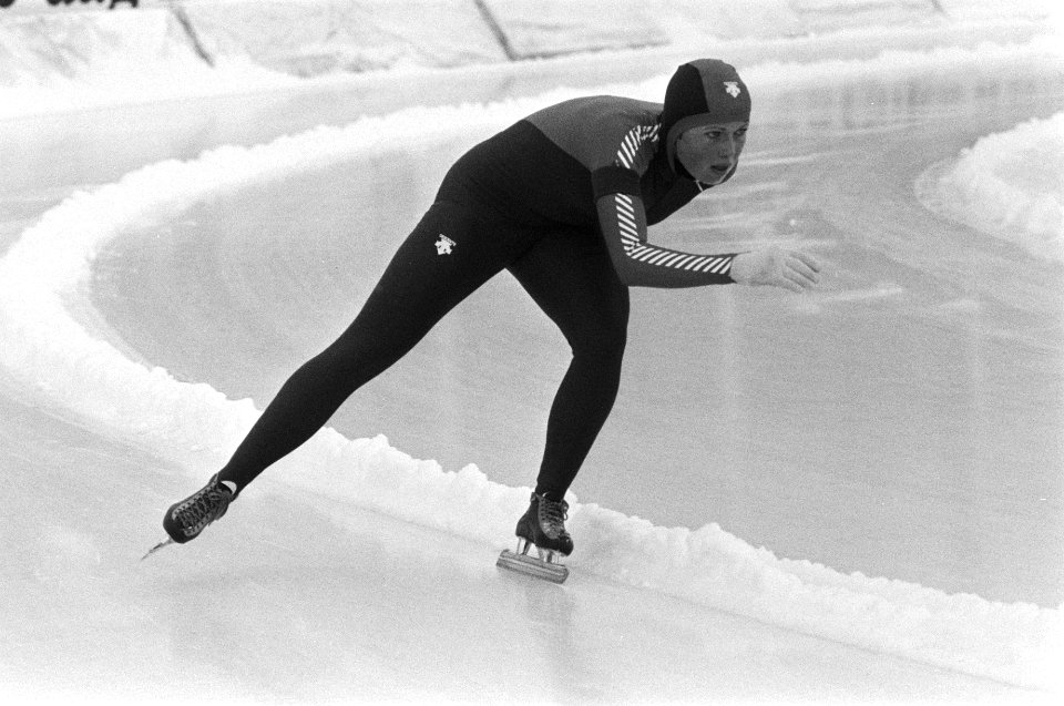 Schaatsinterland Nederland tegen Noorwegen in Groningen. Ria Visser in actie., Bestanddeelnr 931-8743
