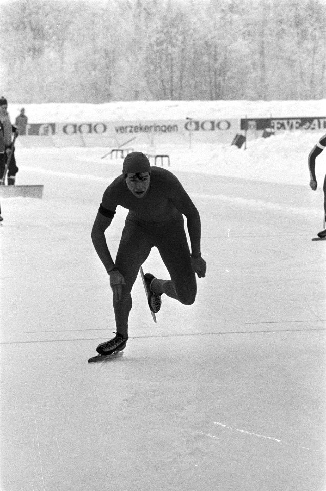 Schaatsinterland Nederland tegen Noorwegen in Groningen. Sprinter Sies Uilkema i, Bestanddeelnr 931-8735