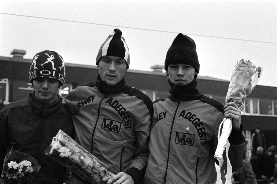 Schaatsinterland Nederland tegen Noorwegen in Eindhoven vlnr Dichiksen, Val, Bestanddeelnr 928-9452