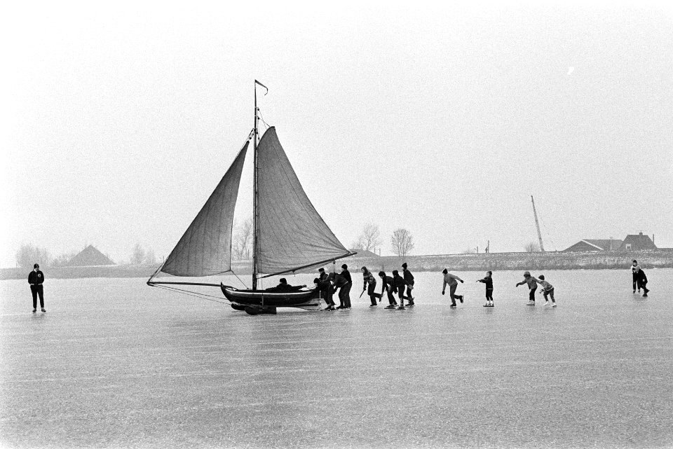 Schaatsen en ijszeilen op Gouwzee, Bestanddeelnr 923-0957