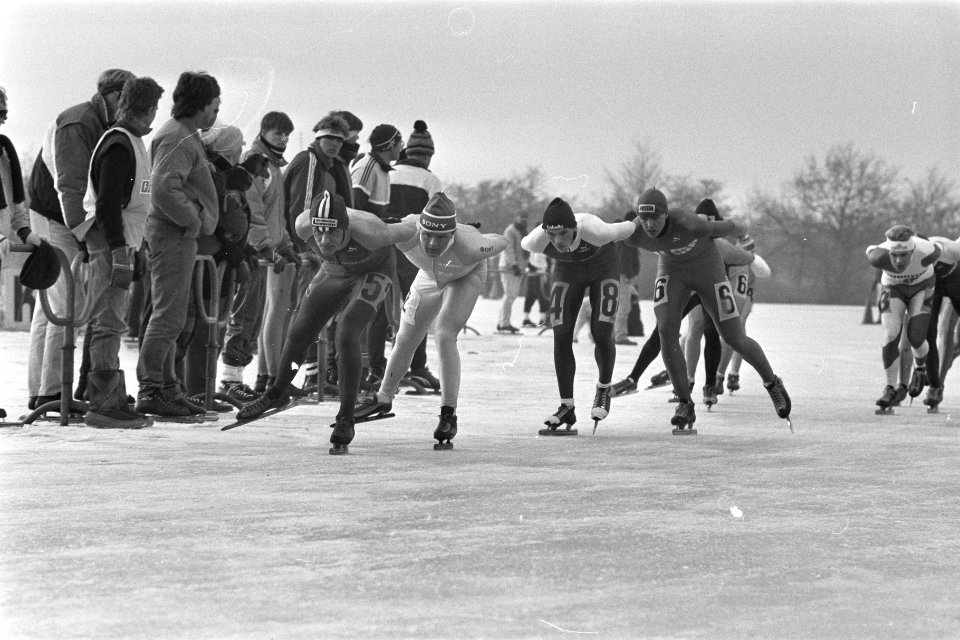 Schaatsen, driedaagse van Ankeveen links Jos Niesten , van links Richard van Ke, Bestanddeelnr 933-8786