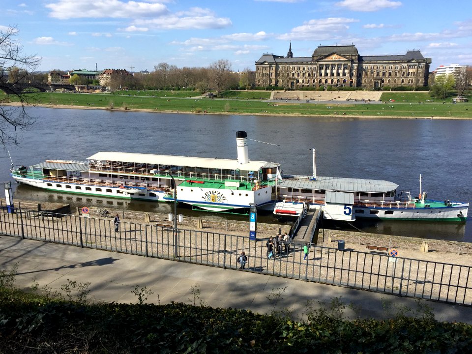 Schaufelraddampfer Leipzig in Dresden