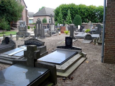 Schaijk (Landerd, N-Br, NL), churchyard cemetery