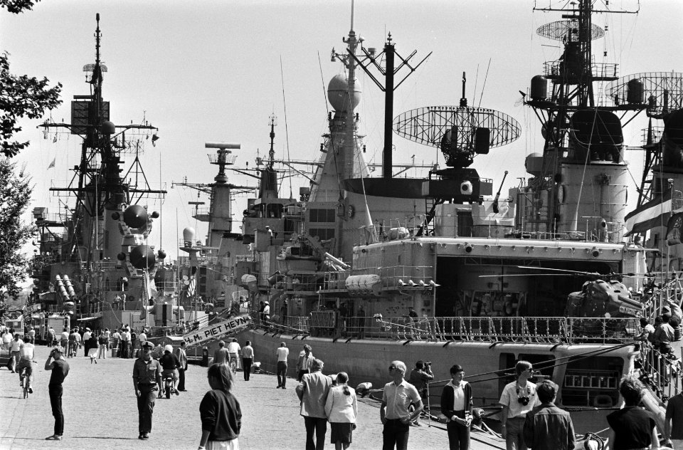Schepen, militaire vaartuigen, marine, publiek, Bestanddeelnr 932-6546