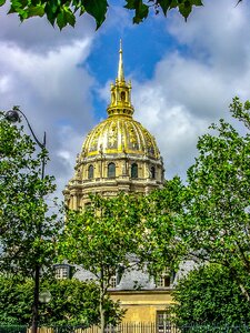 Gold sky les invalides