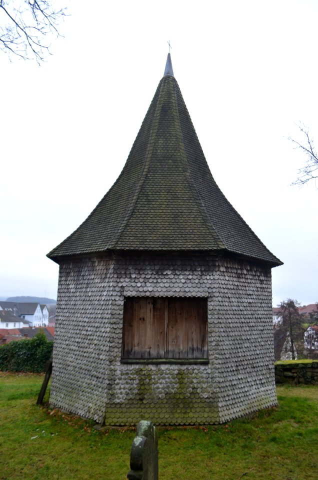 Schenklengsfeld, Historischer Friedhof, Predigerhäuschen (2)