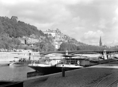 Schepen in de Saône bij Lyon, Bestanddeelnr 254-5692