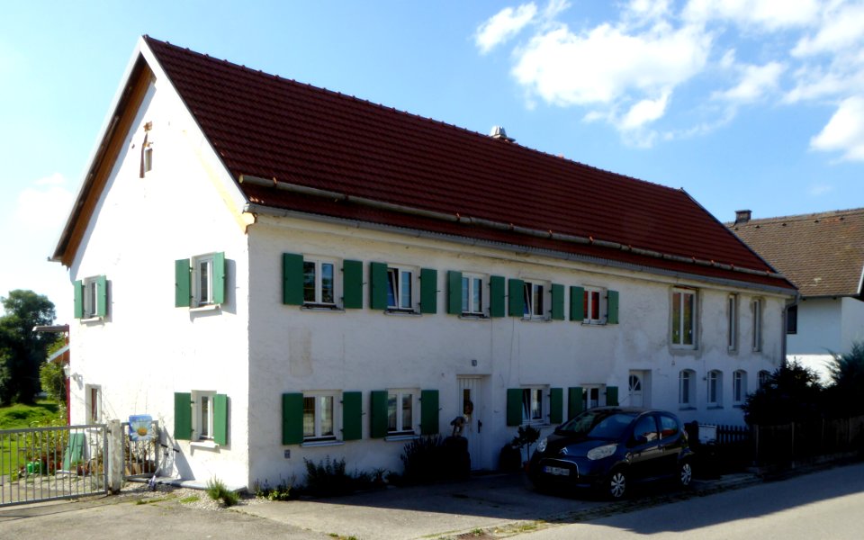 Schöngeising, Amperstraße 19, 1
