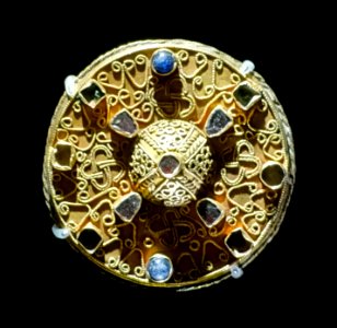 Scheiben fibula, Balingen, Zollernalbkreis, 7th century AD - Landesmuseum Württemberg - Stuttgart, Germany - DSC02936