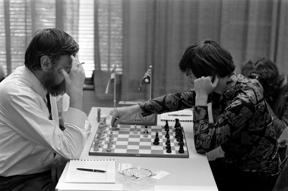Schaker Jan Hein Donner (l), Bestanddeelnr 925-6294