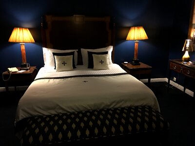 Hotel bedroom room photo
