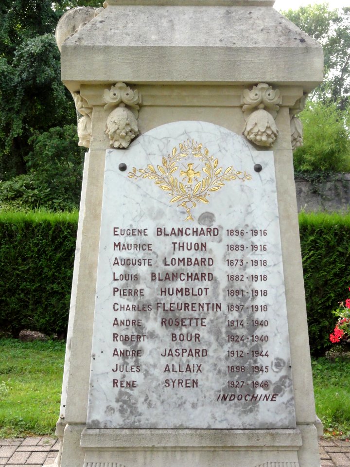 Savonnières-devant-Bar (Meuse) monument aux morts (03)