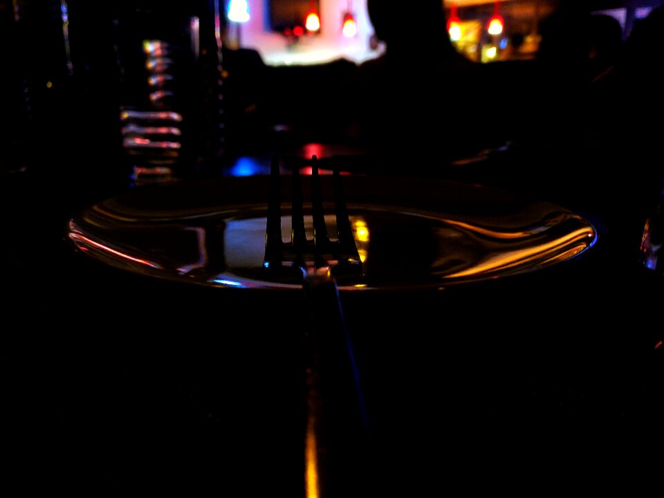 Plate glass low light