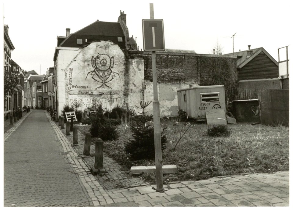 Scheepmakersdijk voor de renovatie. NL-HlmNHA 54035337