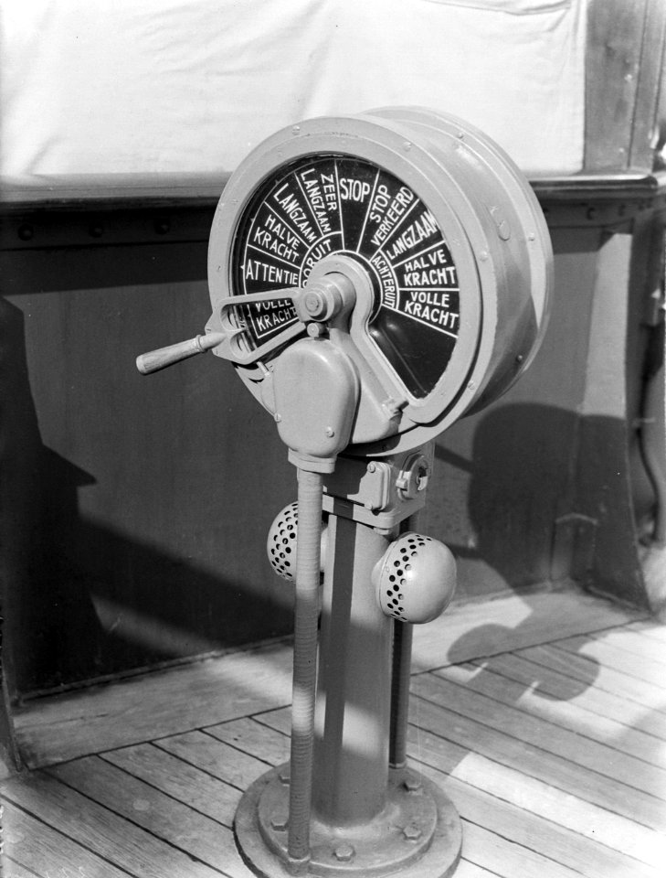 Scheepstelegraaf op de brug van het schip, Bestanddeelnr 189-0551