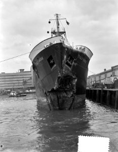 Scheepsbotsing in mist op de Duitser Tilly Boge te Rotterdam, Bestanddeelnr 908-3333
