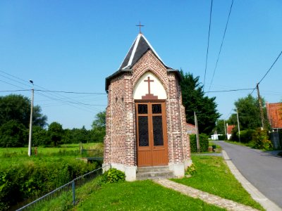 Sars-et-Rosières (Nord, Fr) oratoire, rue du Marais à chênes