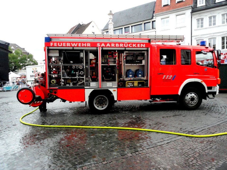 SB fire-fighting pic2