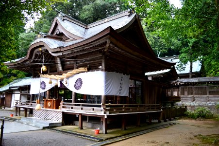 Sasamuta-jinja shaden
