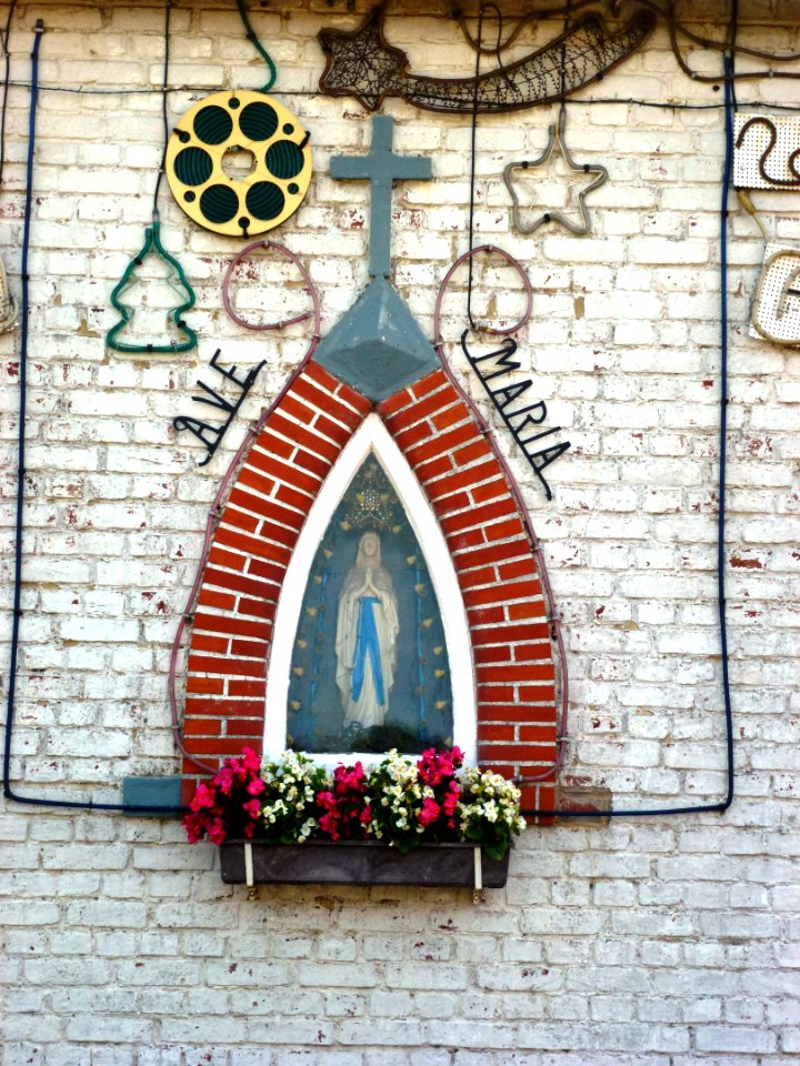 Sars-et-Rosières (Nord, Fr) niche