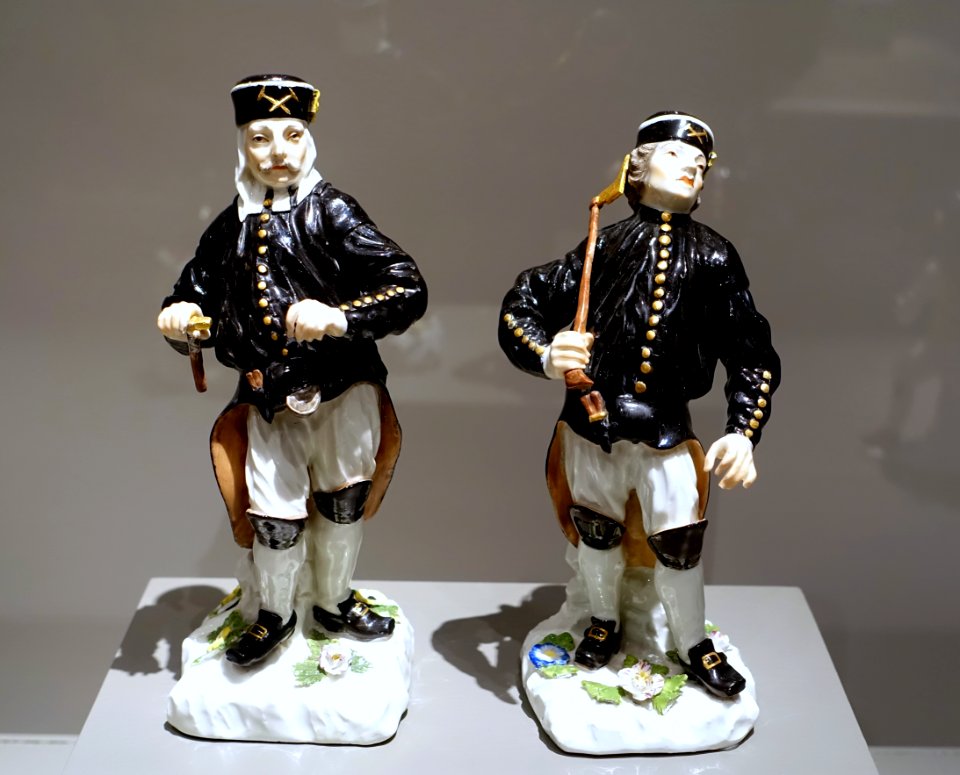 Saxon Miners, Johann Joachim Kaendler and Peter Reinicke, Meissen Porcelain Factory, c. 1750, hard-paste porcelain - Wadsworth Atheneum - Hartford, CT - DSC05178