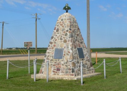 Savo monument from SE 1