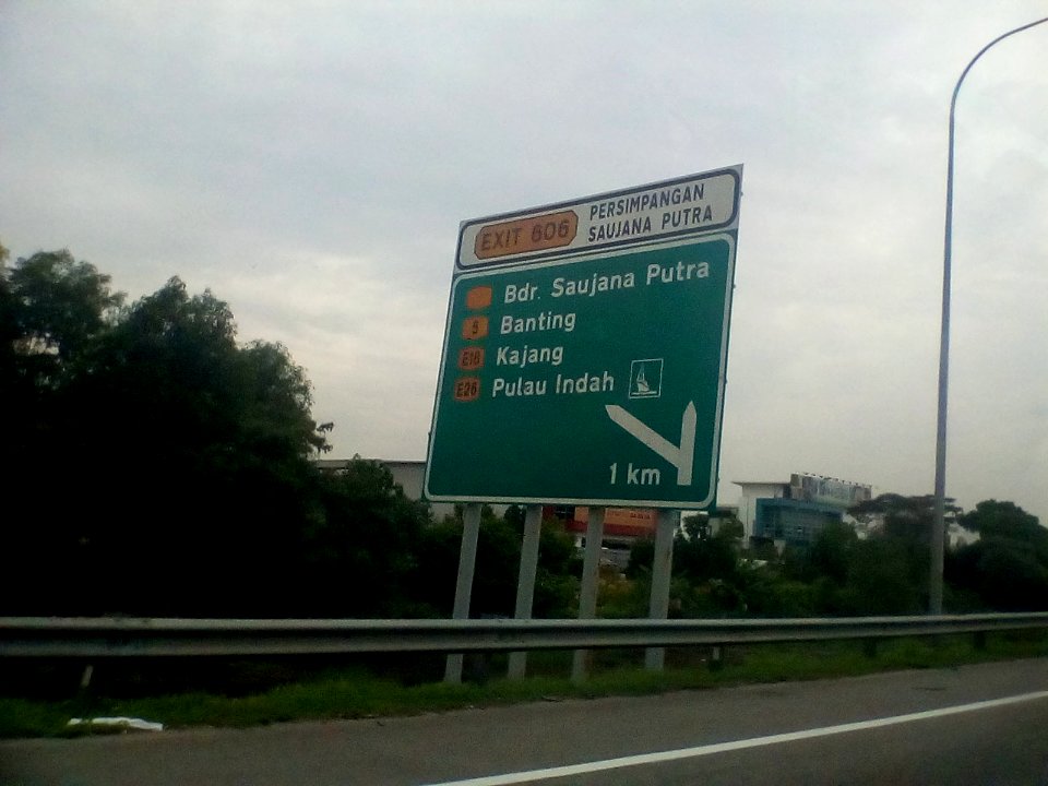 Saujana Putra Interchange (Exit 606) 03