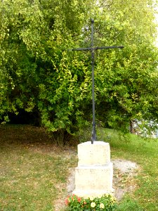 Saulces-Champenoises (Ardennes) croix de chemin D25 ouest
