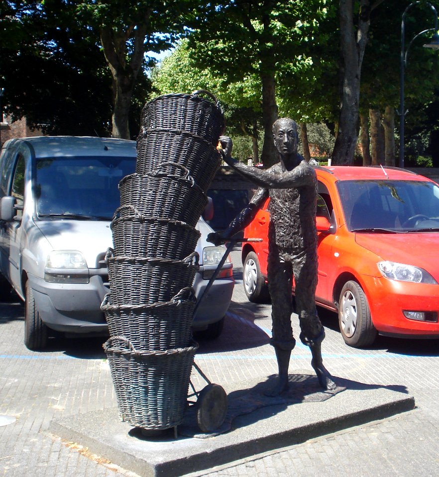 Sassenheim kunstwerk manden ruimen