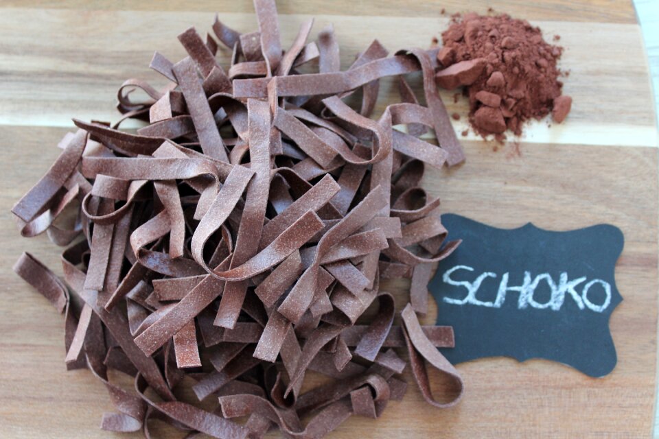Chocolate noodles sweet