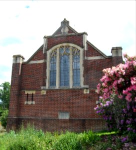 Sarisbury Green United Reformed Church, Bridge Road, Sarisbury (May 2019) (1)
