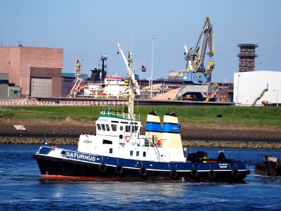 Saturnus - IMO 7719052, at locks of IJmuiden, Port of Amsterdam, pic3