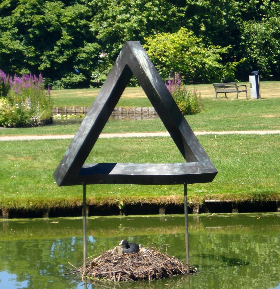 Sassenheim kunstwerk de onmogelijke driehoek