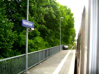 S-Bahn Station Neukloster photo