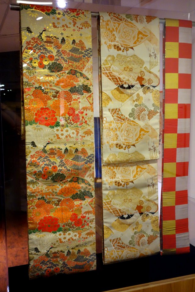Sashes (obi), Japan, view 1, 20th century, silk, gold thread - Textile Museum of Canada - DSC00874