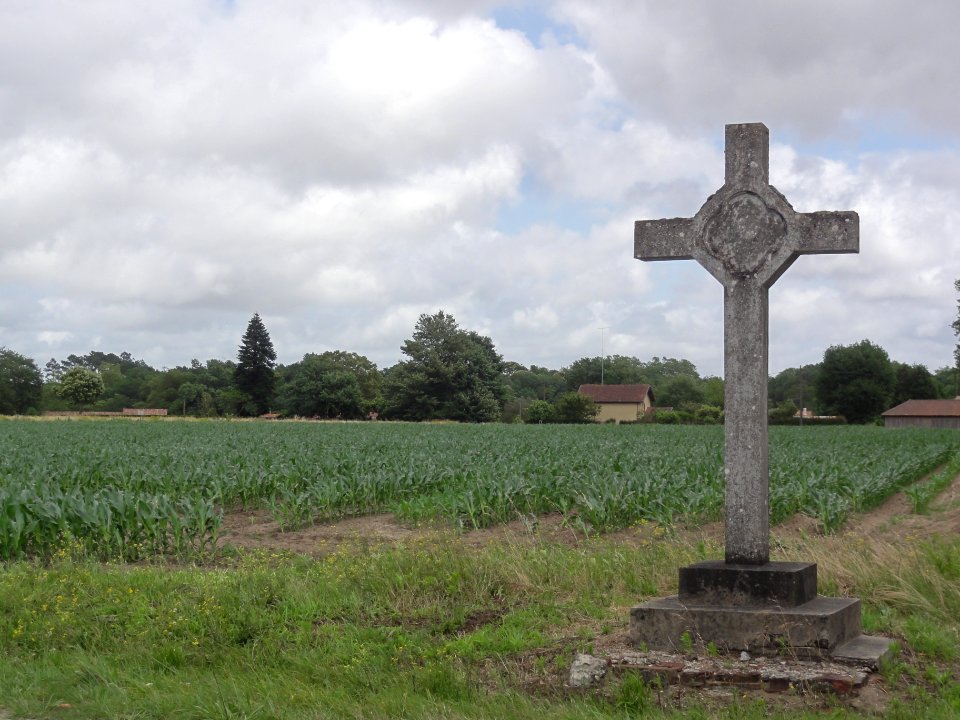Saubion (Landes) croix de chemin