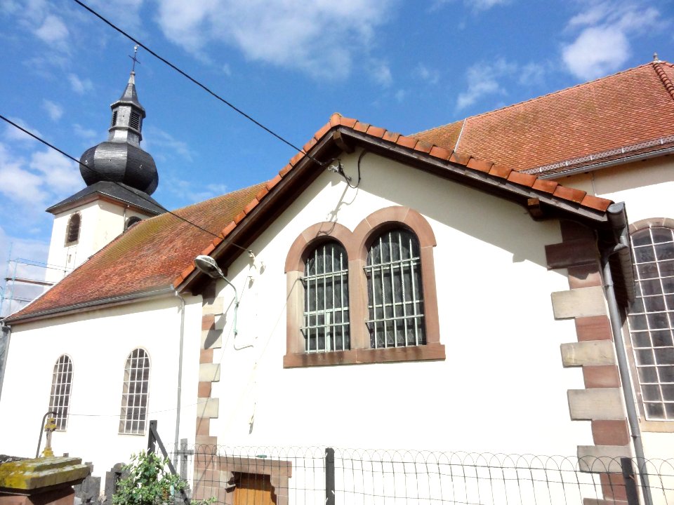 Sarraltroff (Moselle) église (03)