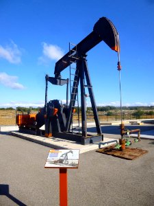 Sargentes de la Lora - Museo del Petróleo 03