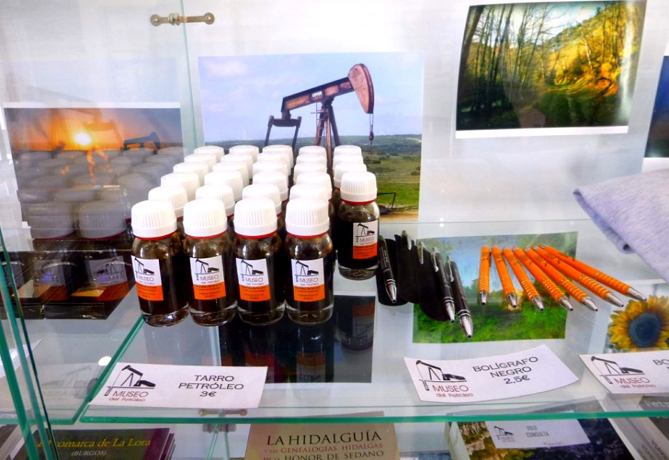 Sargentes de la Lora - Museo del Petróleo 08